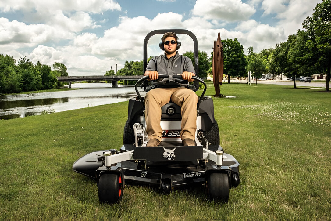 Bobcat ZT3500 48in Zero Turn Mower | 23.5HP Kawasaki FX Engine