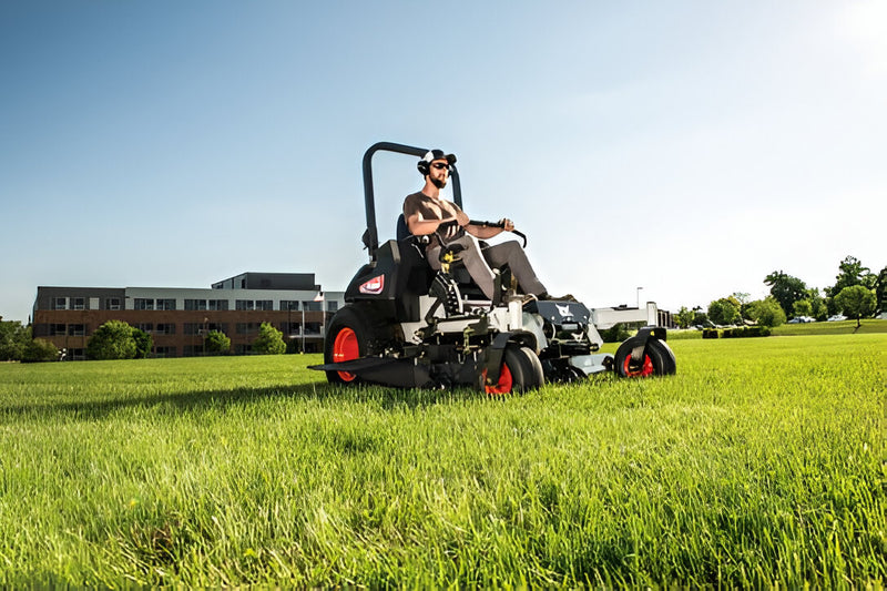 Bobcat ZT7000 Zero-Turn Mower (9997010)