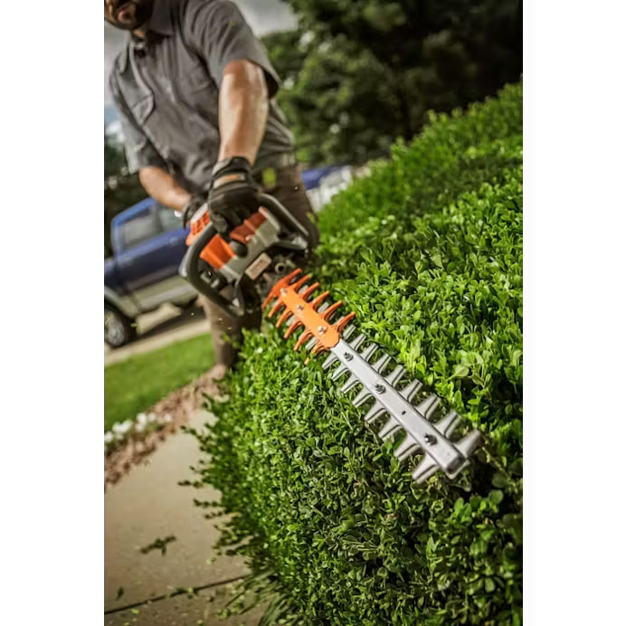 STIHL® HS 82 R