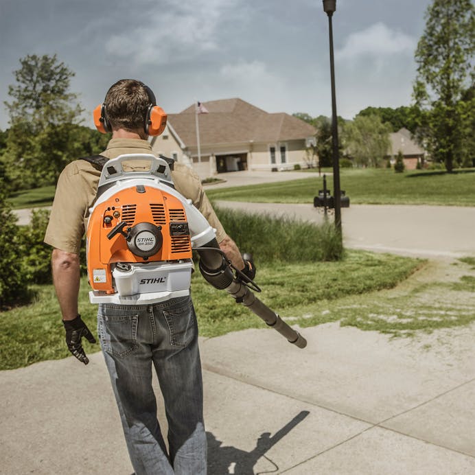 STIHL® BR 350 Backpack Blower | 63.3cc Engine | High‑Volume Air Output