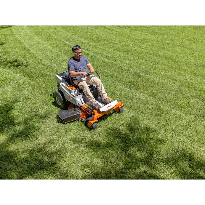 STIHL® RZ 142 Zero Turn Mower