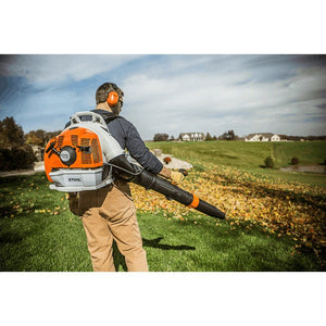 STIHL® BR 450 Backpack Blower | 63.3cc Engine | 28 Newtons Blowing Force